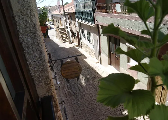 Casa D'acha * São Miguel de Acha